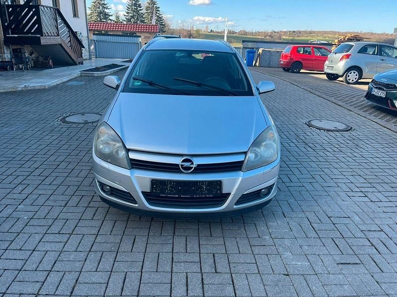 Gebraucht Opel Astra Edition 105 PS (77 kW) 2005 Silber Kombi