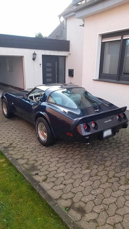 Second-hand Corvette C3 224 CP (164 kW) 1979 Albastru Cabrio
