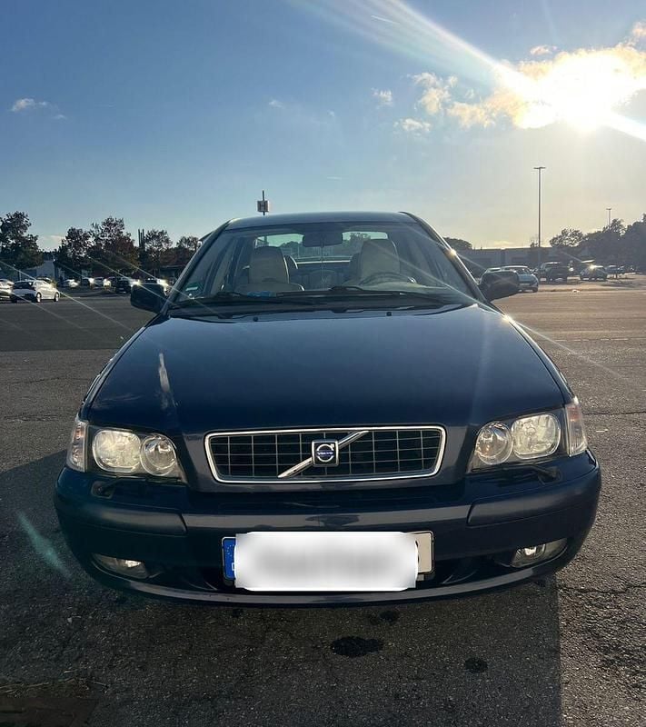 Blau Gebraucht 2004 Volvo S40 Limousine | 1.500 € (Superpreis) - Bild 1/4