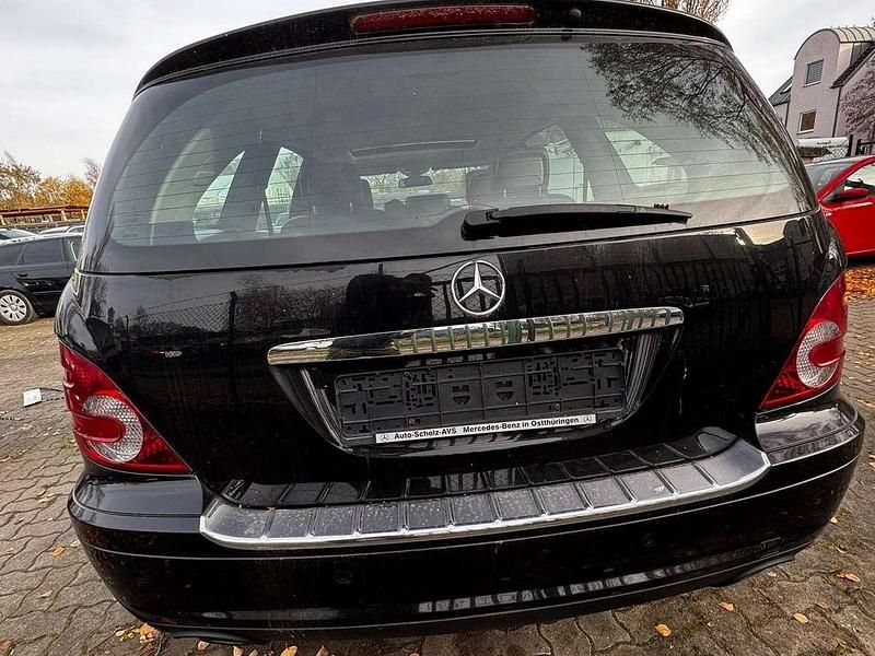 Gebraucht Mercedes R280 231 PS (169 kW) 2007 Obsidianschwarz  metalliclack Van / Kleinbus