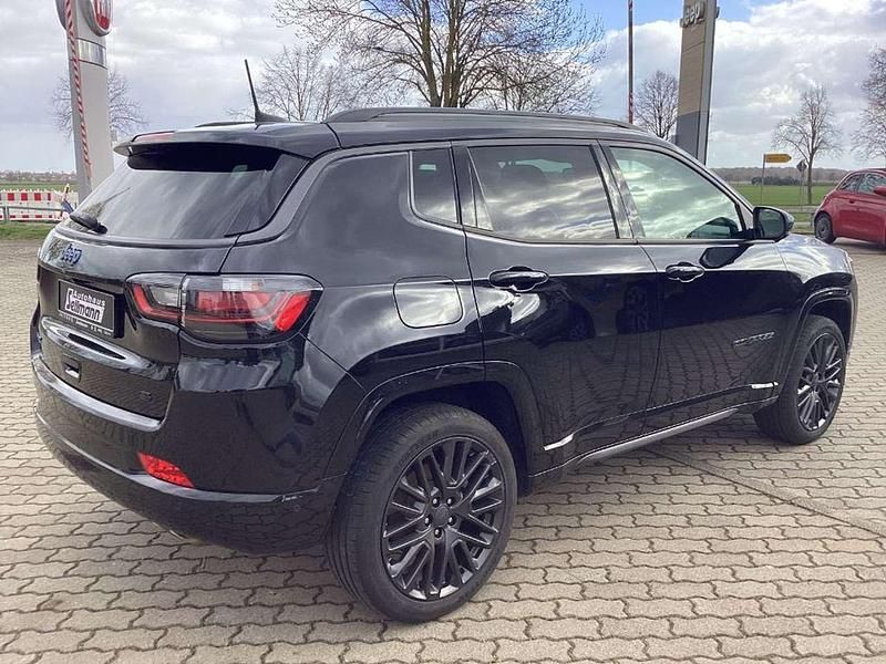 Gebraucht Jeep Compass 241 PS (177 kW) 2022 Carbon black SUV