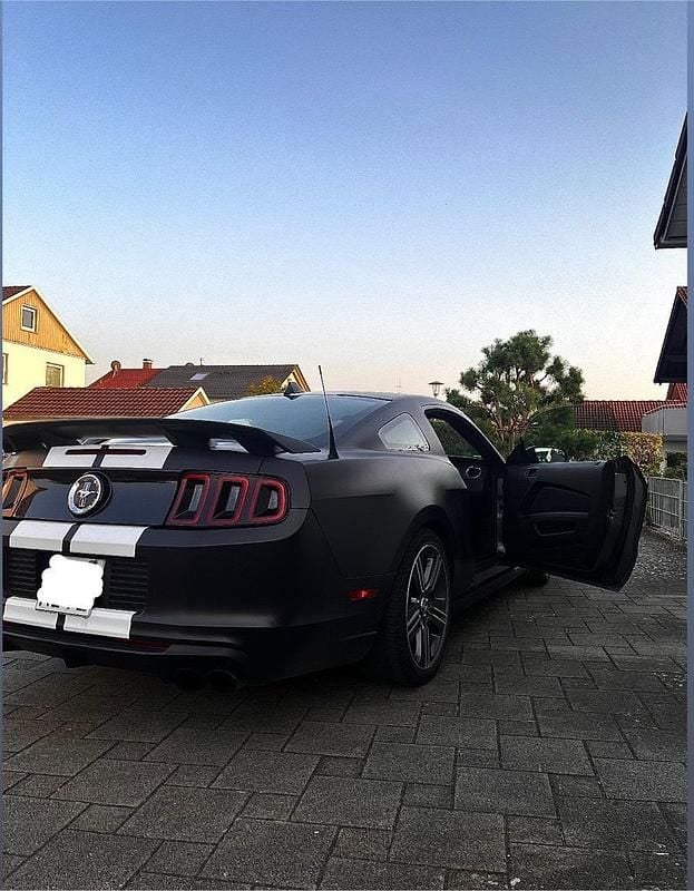 Schwarz Gebraucht 2014 Ford Mustang Coupé | 14.499 € (Guter Preis) - Bild 1/4