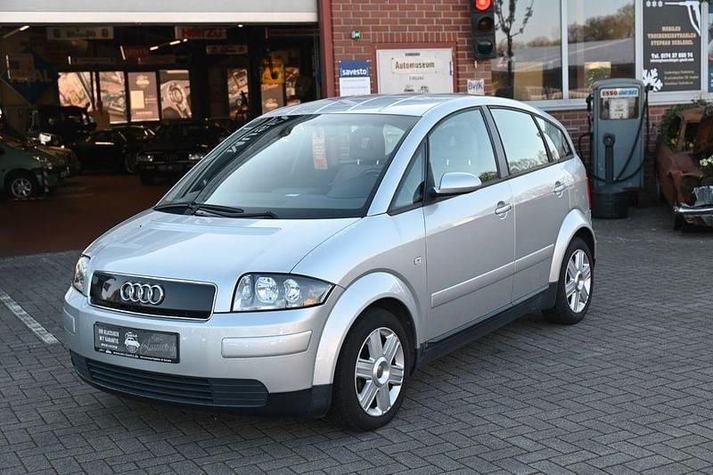 Second-hand Audi A2 75 CP (55 kW) 2001 Argintiu Hatchback