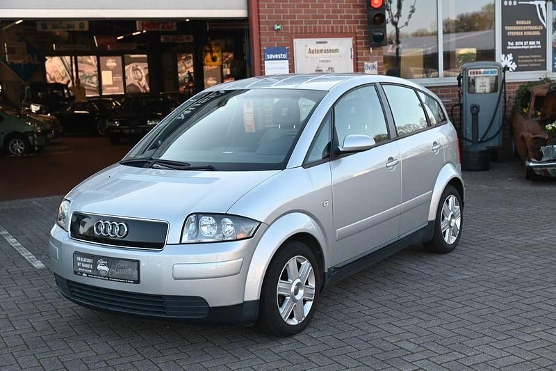 Gebraucht Audi A2 Young 75 PS (55 kW) 2001 Silber Kleinwagen