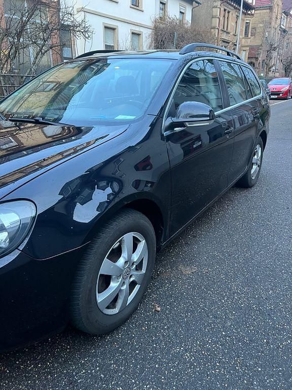 Gebraucht VW Golf VI Comfortline 105 PS (77 kW) 2011 Schwarz Kleinwagen