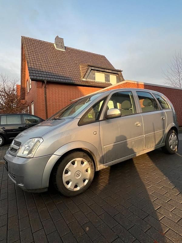 Gebraucht Opel Meriva 90 PS (66 kW) 2005 Silber Van / Kleinbus