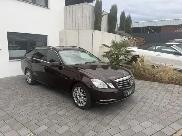 Usata Mercedes E350 265 CV (194 kW) 2012 Andere Station wagon