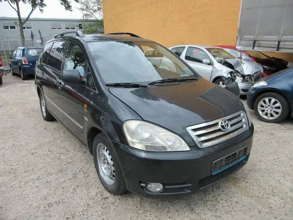 Gebraucht Toyota Avensis Verso 116 PS (85 kW) 2002 Schwarz Van / Kleinbus