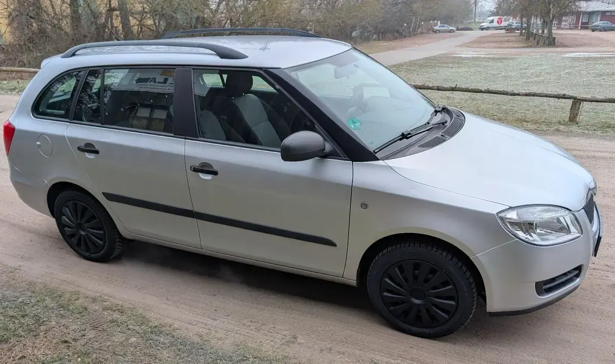 Gebraucht Skoda Fabia 69 PS (50 kW) 2008 Silber Kombi