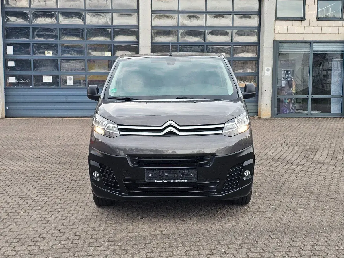 Używany Citroën Jumpy 122 KM (89 kW) 2021 Szary Minivan