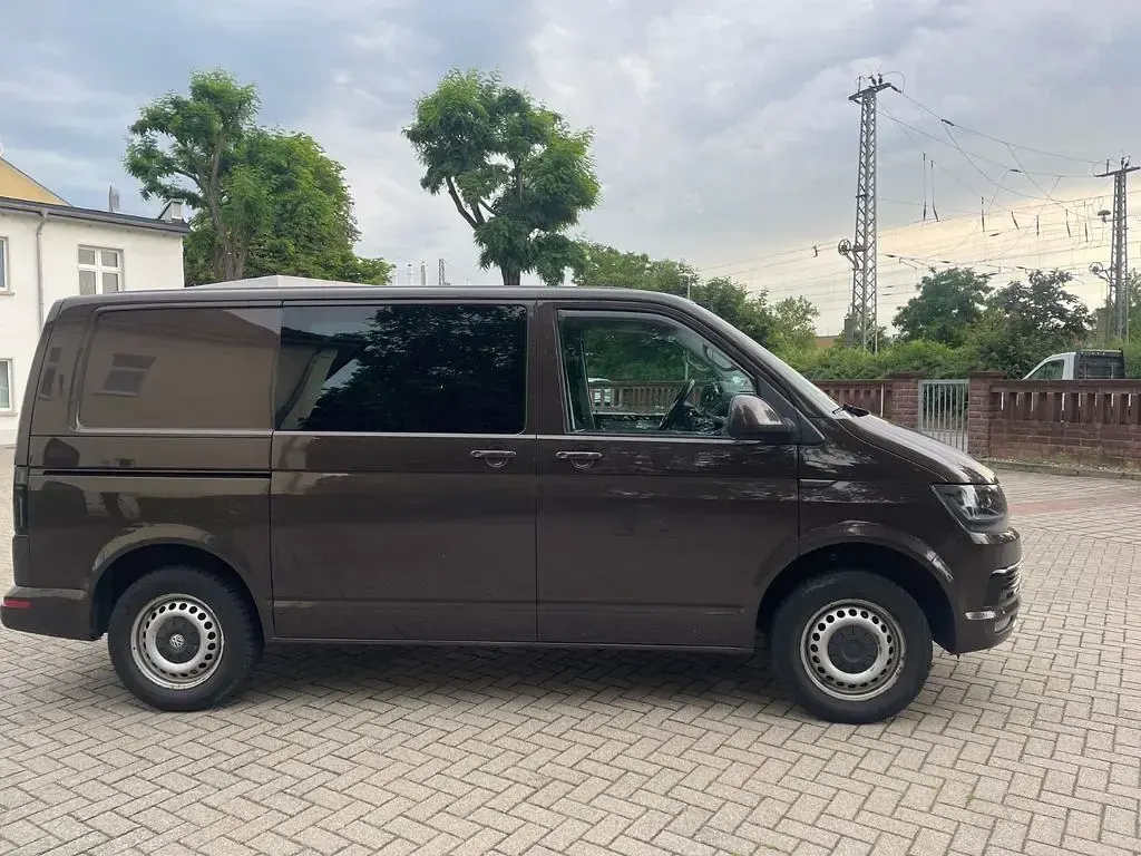 Gebraucht VW T6 150 PS (110 kW) 2015 Braun Van