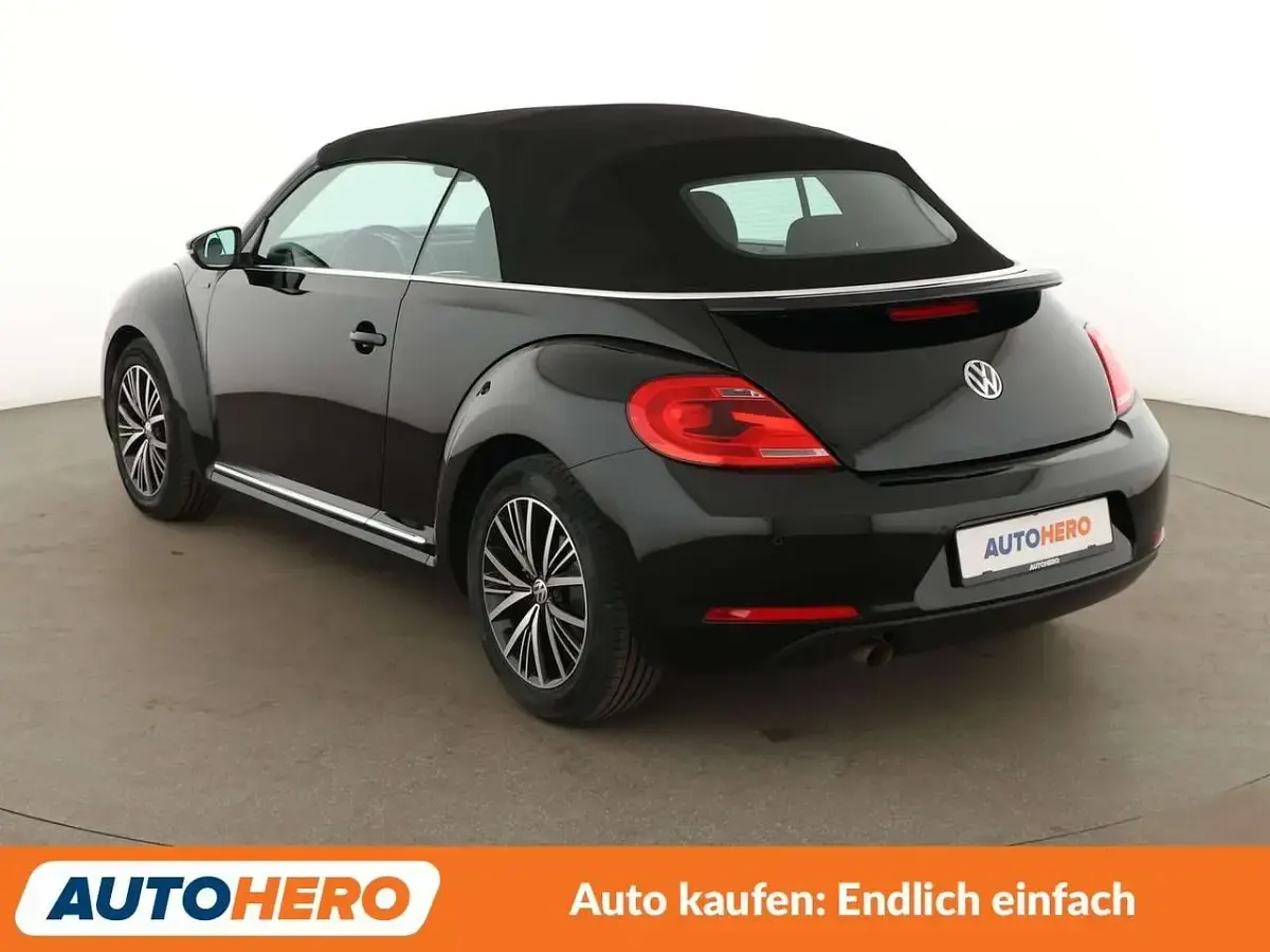 Gebraucht VW Beetle Allstar 105 PS (77 kW) 2016 Ebenholzschwarz Kleinwagen