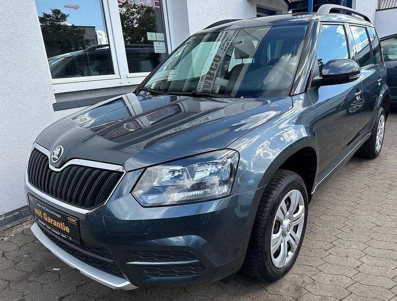 Grau Gebraucht 2015 Skoda Yeti Active SUV | 8.990 € (Fairer Preis) - Bild 1/4