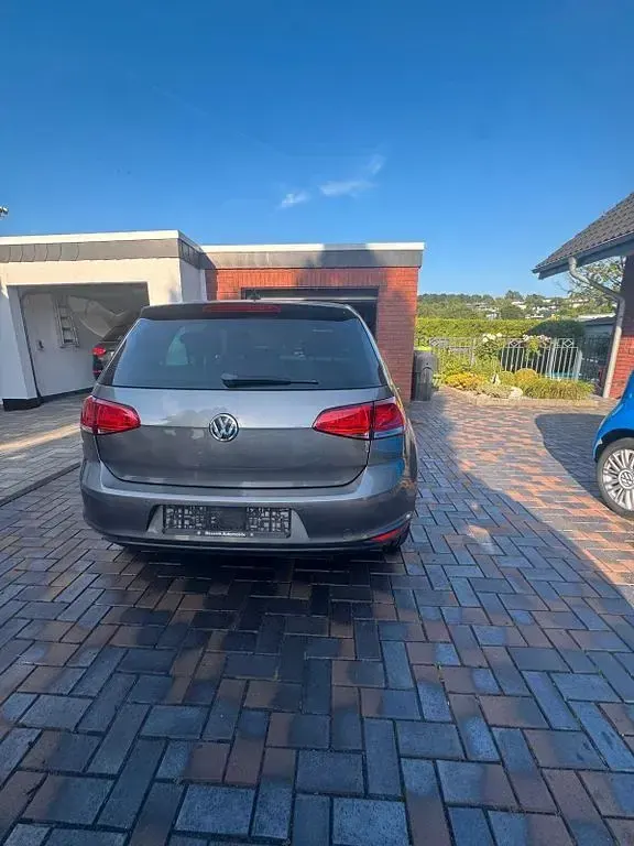 Gebraucht VW Golf VII Allstar 86 PS (63 kW) 2016 Grau Kombi