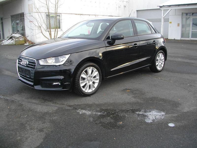 Schwarz Gebraucht 2018 Audi A1 Sportback Design Kleinwagen | 12.980 € (Guter Preis) - Bild 1/4