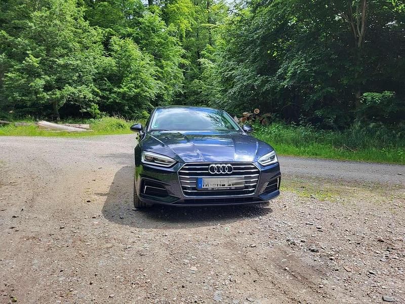 Blau Gebraucht 2017 Audi A5 Sportback Kleinwagen | 18.000 € (Superpreis) - Bild 1/4