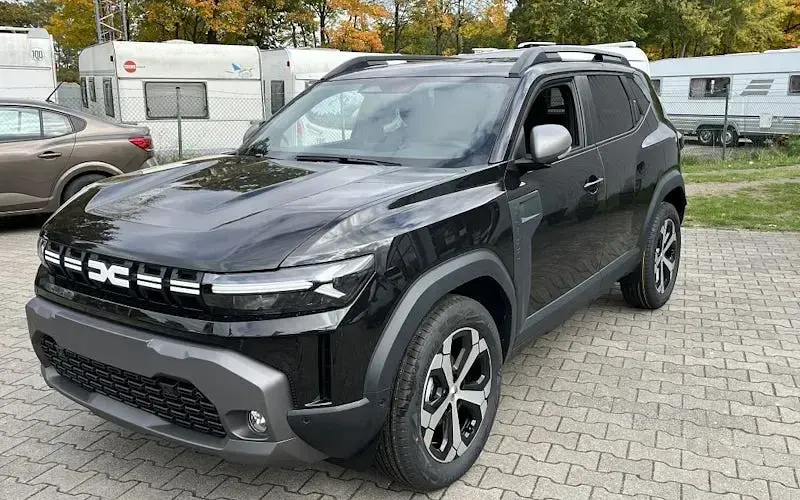 Neu Dacia Duster Journey 140 PS (102 kW) 2025 Perlmuttschwarz metallic SUV