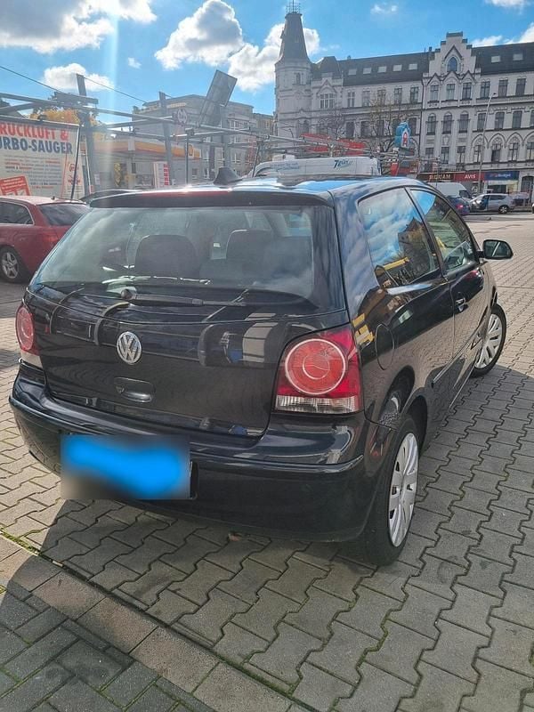 Second-hand VW Polo 69 CP (50 kW) 2007 Negru Hatchback