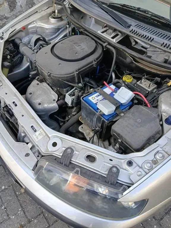 Gebraucht Fiat Punto 60 PS (44 kW) 2001 Silber Kleinwagen