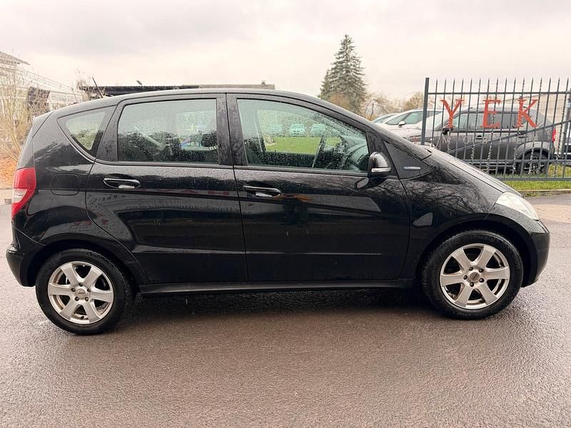 Gebraucht Mercedes A160 95 PS (69 kW) 2011 Schwarz Van / Kleinbus