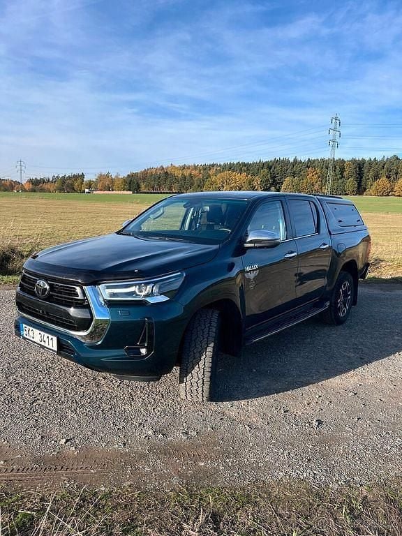 Grün Gebraucht 2024 Toyota HiLux Executive Abholung | 44.000 € (Superpreis) - Bild 1/4