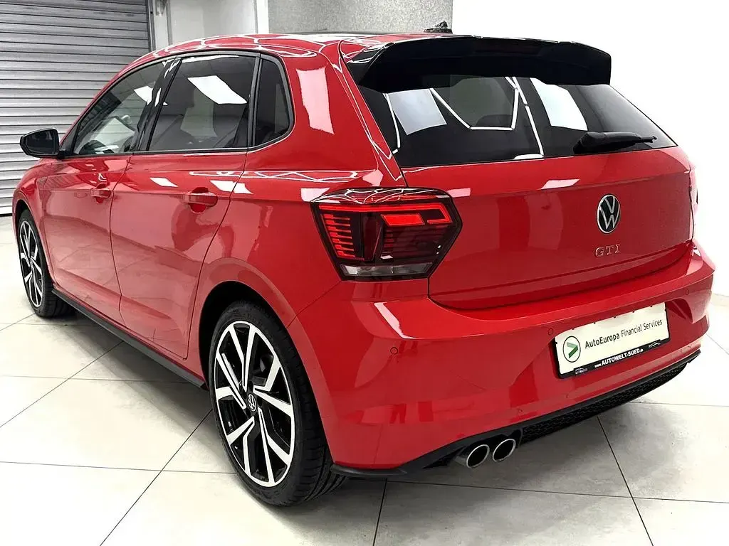 Gebraucht VW Polo Select 207 PS (152 kW) 2022 Flashrot Kleinwagen