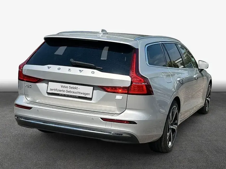 Gebraucht Volvo V60 Ultimate 455 PS (334 kW) 2023 Silber Kombi