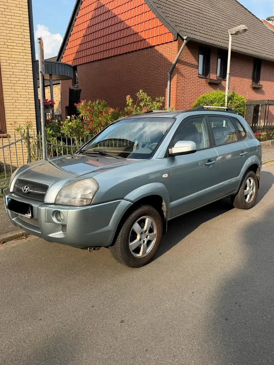 Gebraucht Hyundai Tucson GLS 141 PS (103 kW) 2005 Blau SUV