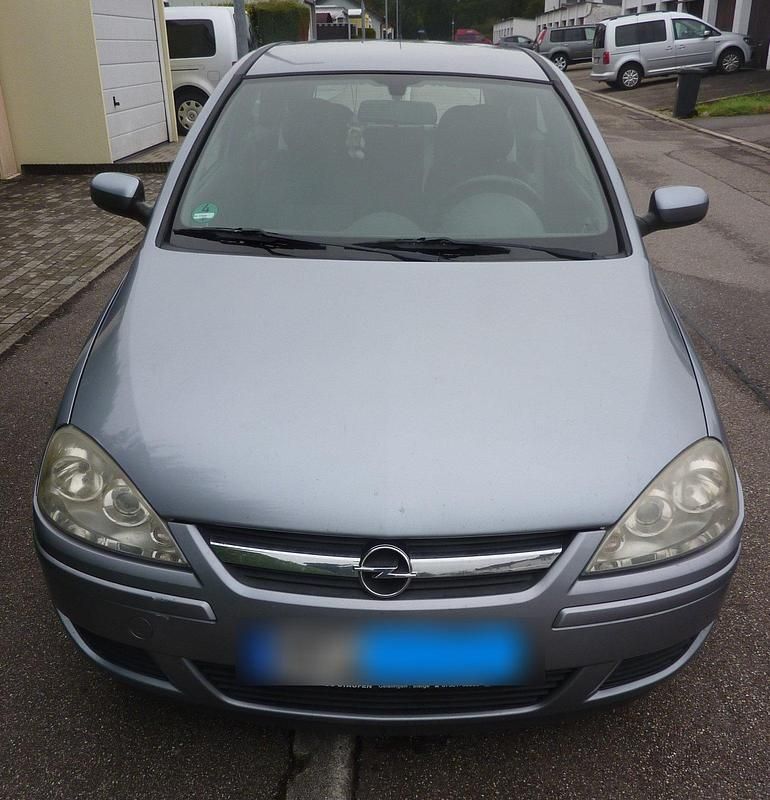 Silber Gebraucht 2005 Opel Corsa Kleinwagen | 650 € (Guter Preis) - Bild 1/4