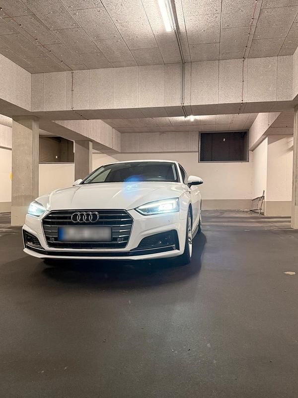 Gebraucht Audi A5 Sport 190 PS (139 kW) 2020 Weiß Coupé