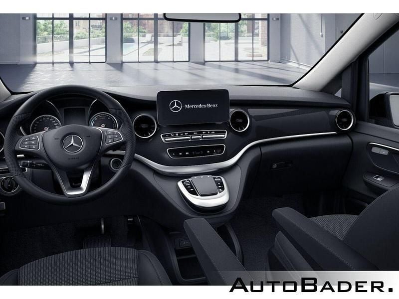 Gebraucht Mercedes EQV300 150 kW (204 PS) 2023 9197 obsidianschwarz Van / Kleinbus