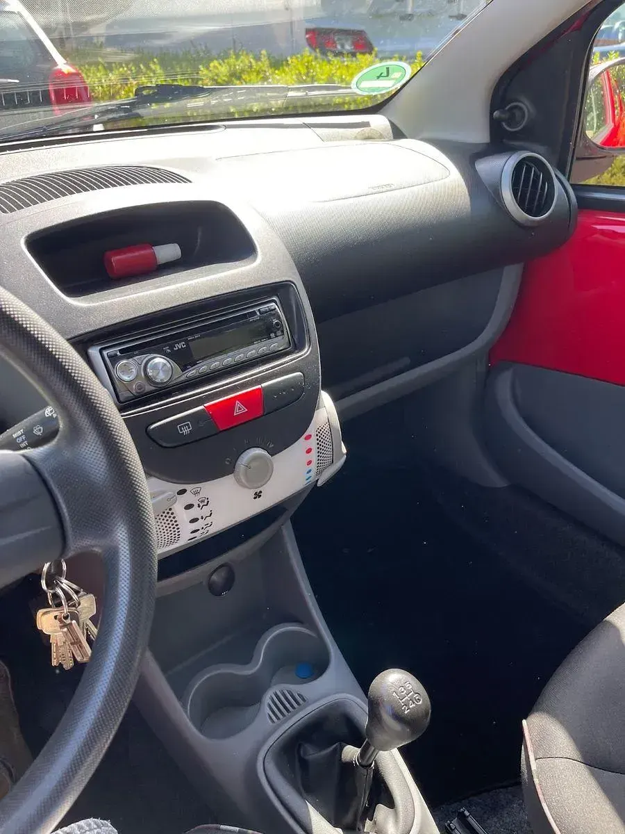 Gebraucht Citroën C1 68 PS (50 kW) 2009 Rot Kleinwagen