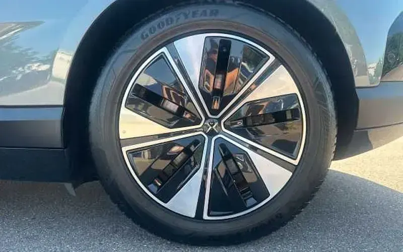 Gebraucht Polestar 4 Plus 200 kW (272 PS) 2025 Grau SUV