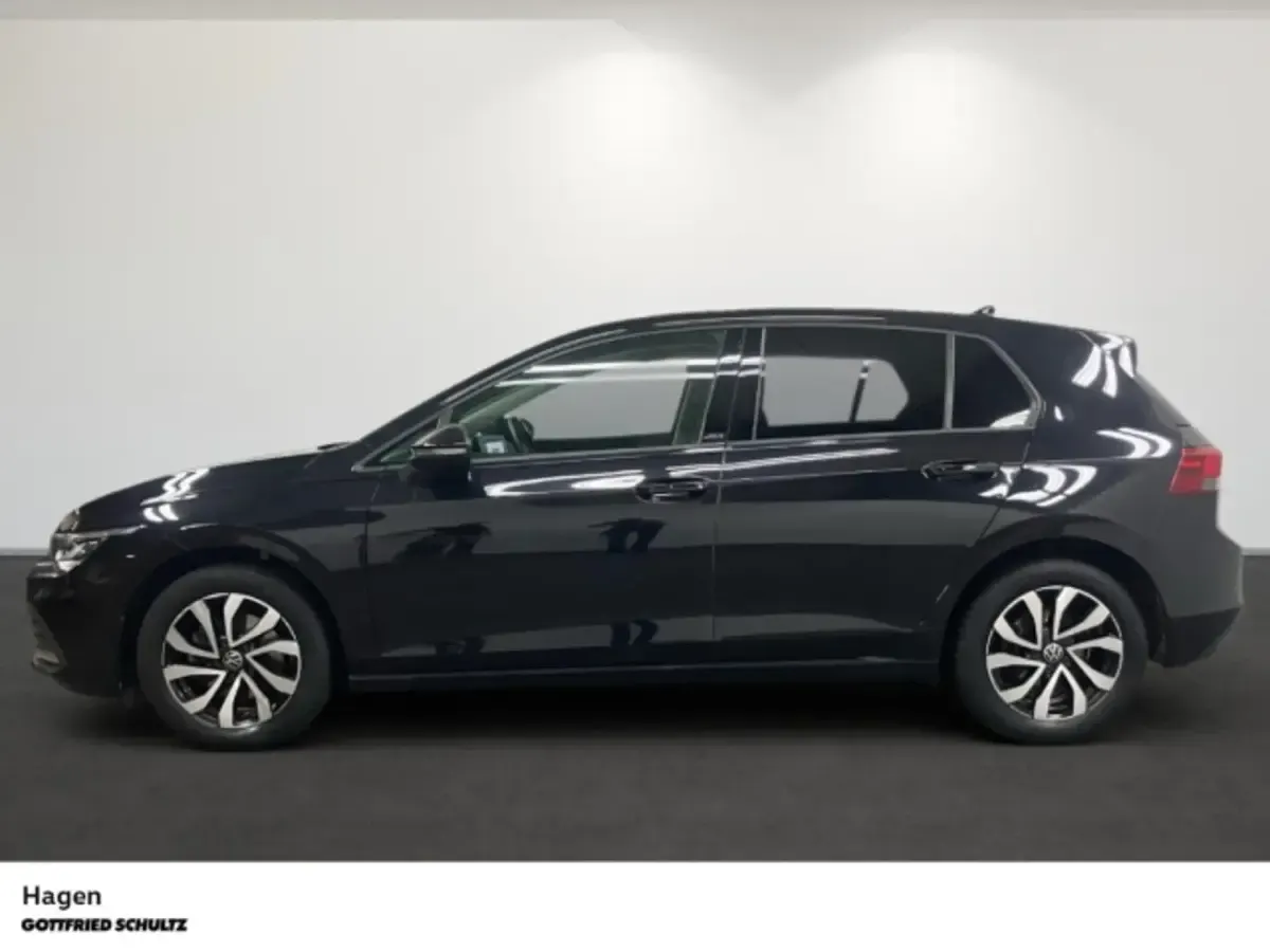 Gebraucht VW Golf VIII Active 150 PS (110 kW) 2021