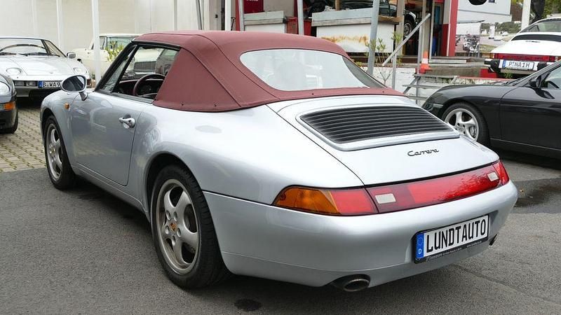 Gebraucht Porsche 911 Carrera Cabriolet 272 PS (200 kW) 1994 Silber Cabrio