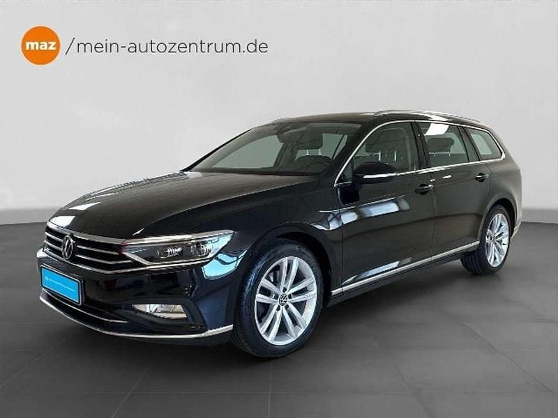 Gebraucht VW Passat Elegance 200 PS (147 kW) 2021 Deep black perleffekt Kombi