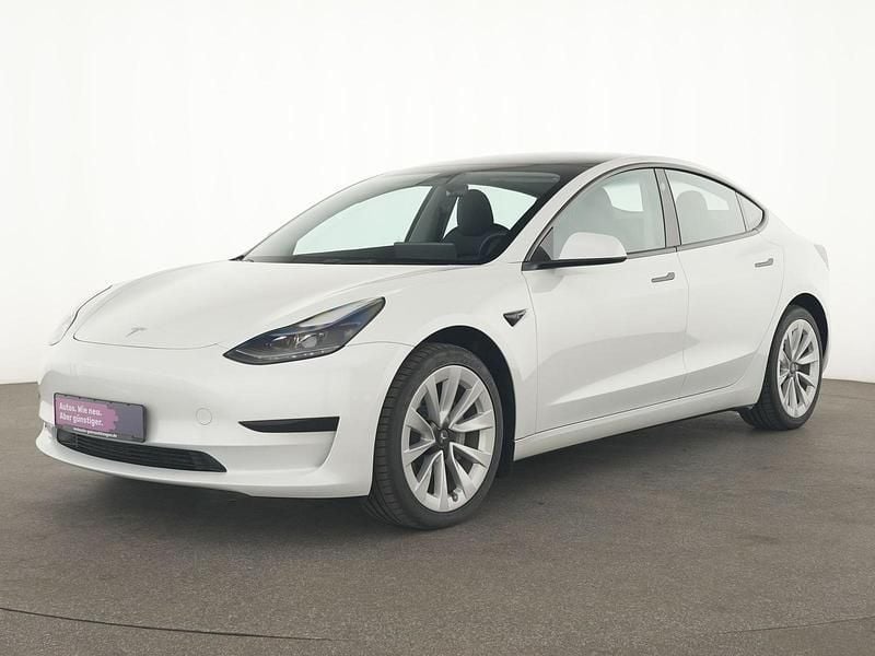 Perl weiss Gebraucht 2023 Tesla Model 3 Limousine | 30.977 € (Fairer Preis) - Bild 1/4