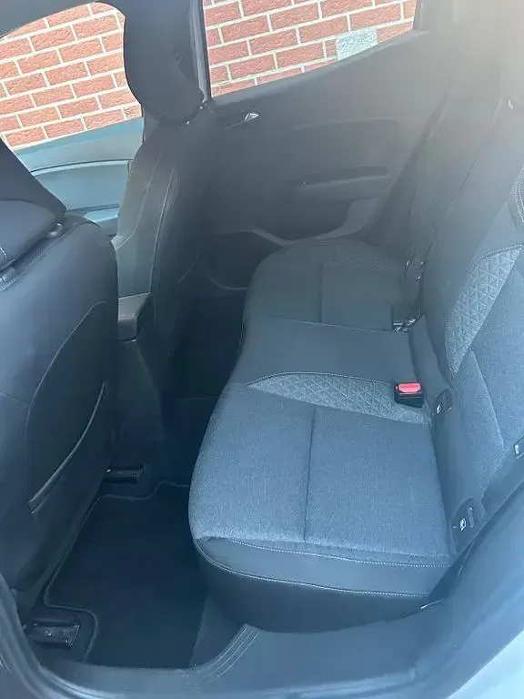 Gebraucht Renault Clio Experience 91 PS (66 kW) 2020 Weiß Limousine