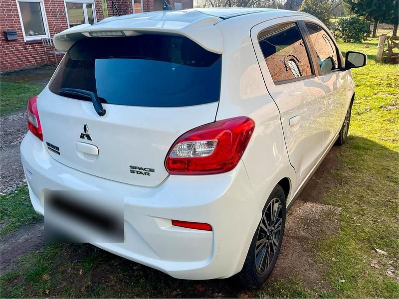 Second-hand Mitsubishi Space Star Edition 80 CP (58 kW) 2018 Alb Hatchback