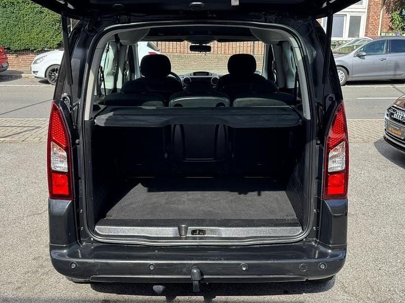 Gebraucht Peugeot Partner Tepee Active 99 PS (72 kW) 2016 Schwarz Van / Kleinbus