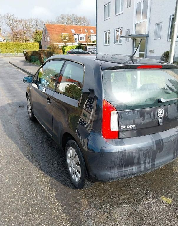 Gebraucht Skoda Citigo Active 60 PS (44 kW) 2015 Schwarz Kleinwagen