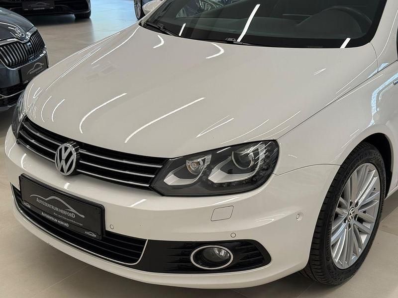Gebraucht VW Eos Cup 140 PS (102 kW) 2014 Candyweiss Cabrio