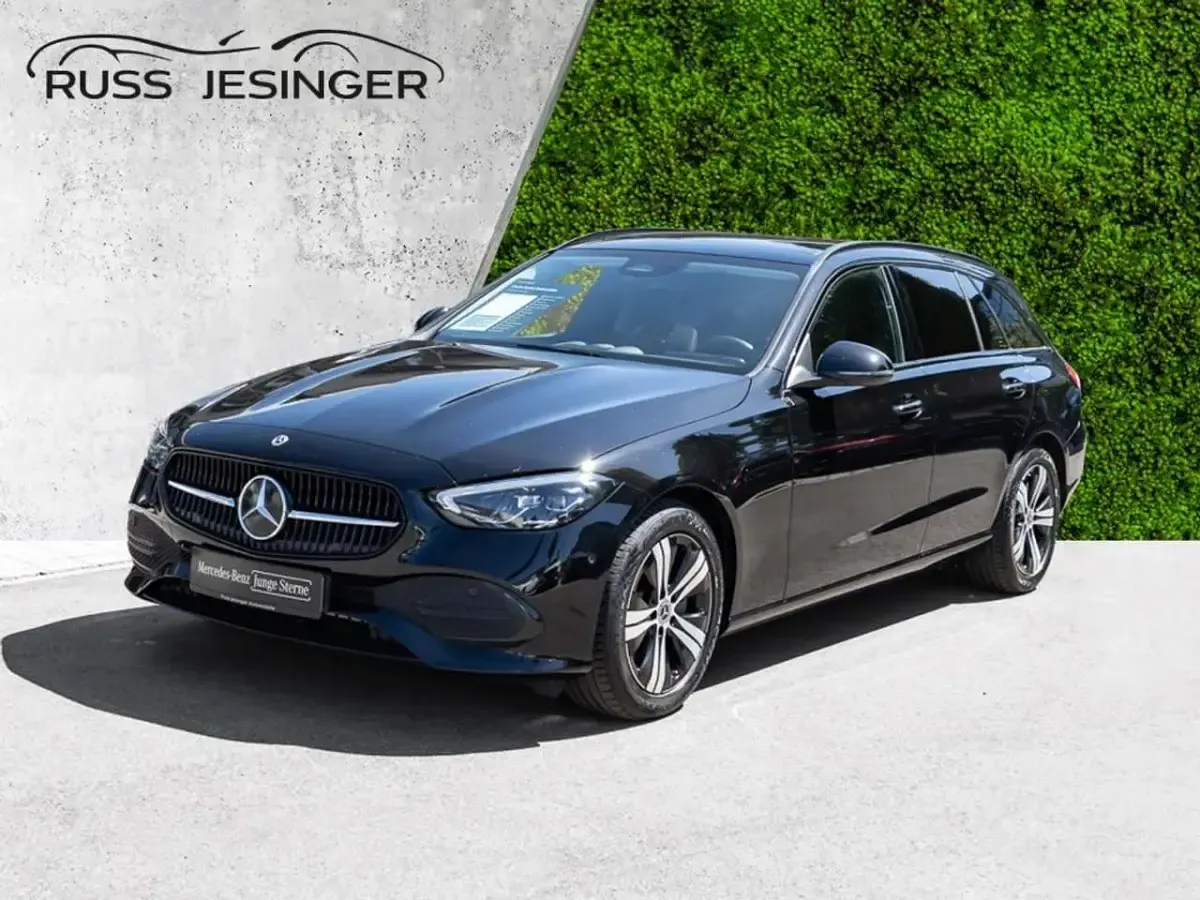 Gebraucht Mercedes C220 Avantgarde 200 PS (147 kW) 2023 Schwarz Limousine