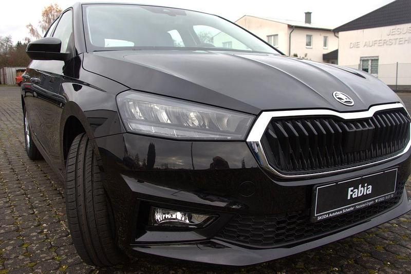 Gebraucht Skoda Fabia Selection 80 PS (58 kW) 2025 Schwarz Limousine