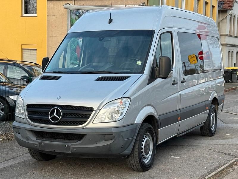Silber Gebraucht 2011 Mercedes 316 Van | 12.990 € (Guter Preis) - Bild 1/4