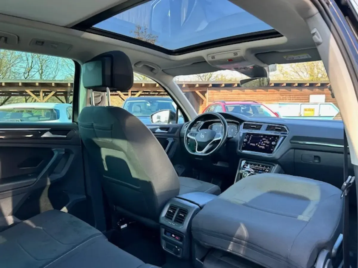 Gebraucht VW Tiguan Elegance 200 PS (147 kW) 2021 SUV