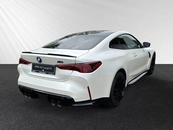 Nowe BMW M4 Competition Edition 530 KM (389 kW) 2026 Biały