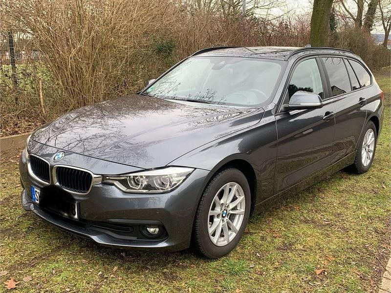 Gebraucht BMW 320 190 PS (139 kW) 2017 Grau Kombi