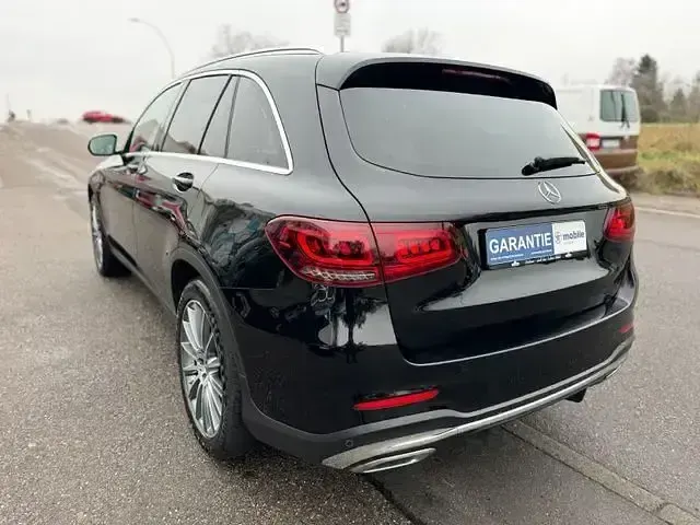 Gebraucht Mercedes GLC400d AMG line 330 PS (242 kW) 2020 Schwarz SUV
