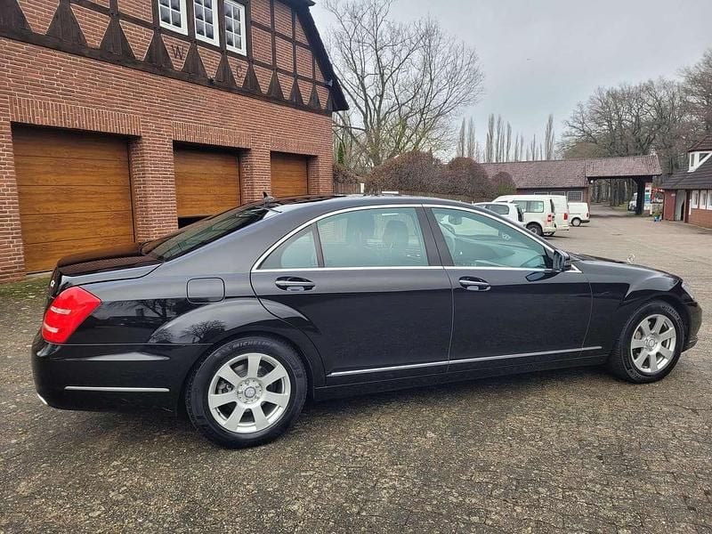 Gebraucht Mercedes S350L 272 PS (200 kW) 2010 Obsidianschwarz  metalliclack Limousine